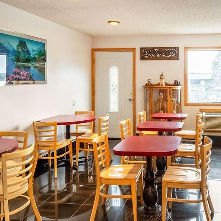 Econo Lodge Inn & Suites Madras Zewnętrze zdjęcie