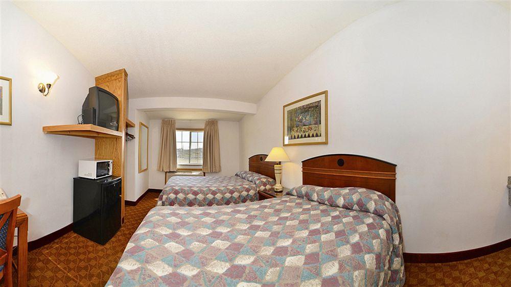 Econo Lodge Inn & Suites Madras Zewnętrze zdjęcie