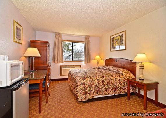 Econo Lodge Inn & Suites Madras Pokój zdjęcie