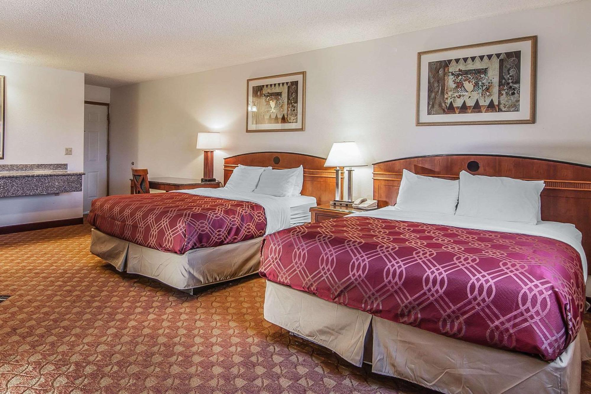 Econo Lodge Inn & Suites Madras Zewnętrze zdjęcie
