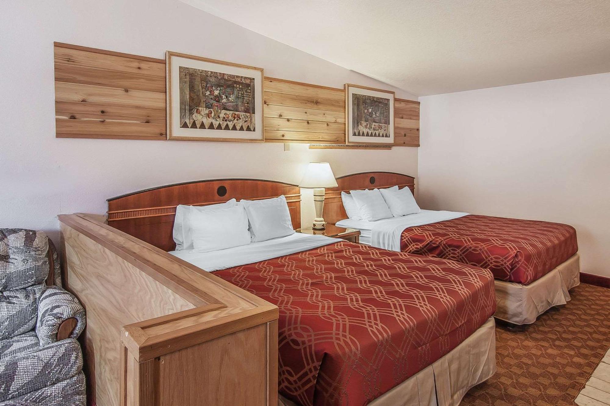 Econo Lodge Inn & Suites Madras Zewnętrze zdjęcie